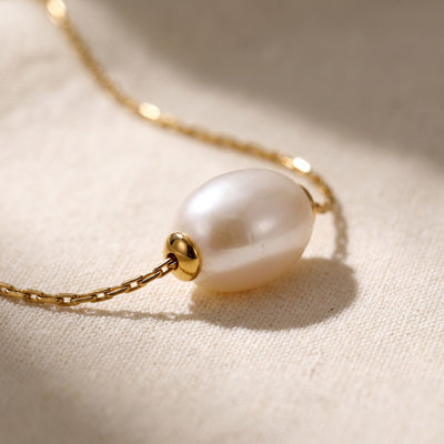 The One Pearl: Single Freshwater Pearl Necklace photo 2