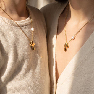 The Matching Pearl Cross Set