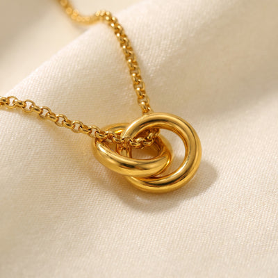 The Knot: Two Circles and a Card photo 2