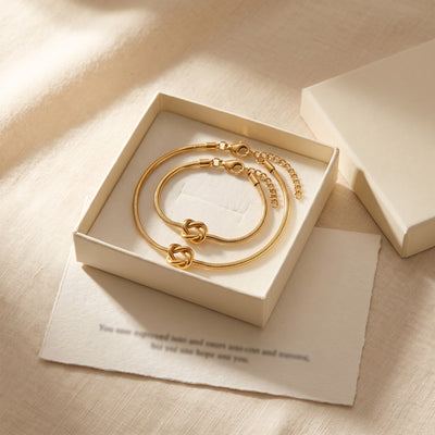 The Two of Us: Matching Knot Bracelets with a Card photo 3