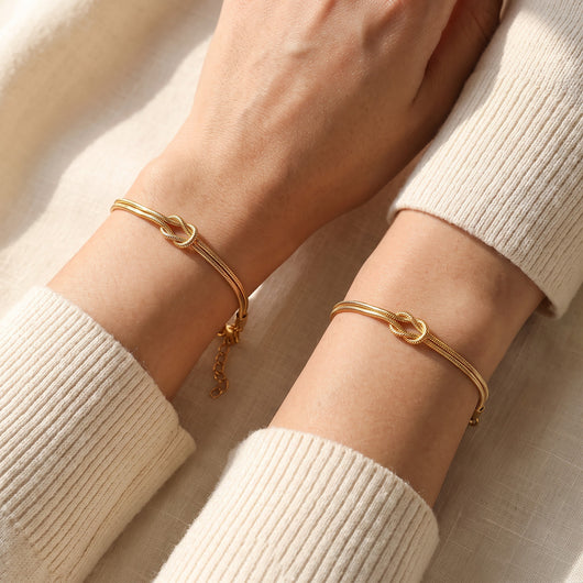 The Two of Us: Matching Knot Bracelets with a Card photo 4